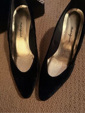 Marquise Black Velvet Stiletto Pumps